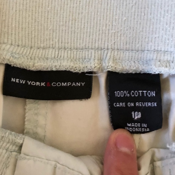 Mint green pastel capris pants - Picture 13 of 14